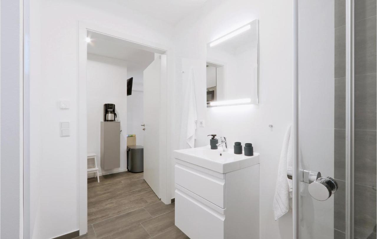 Awesome Apartment In Lembruch-Duemmer See Eksteriør bilde