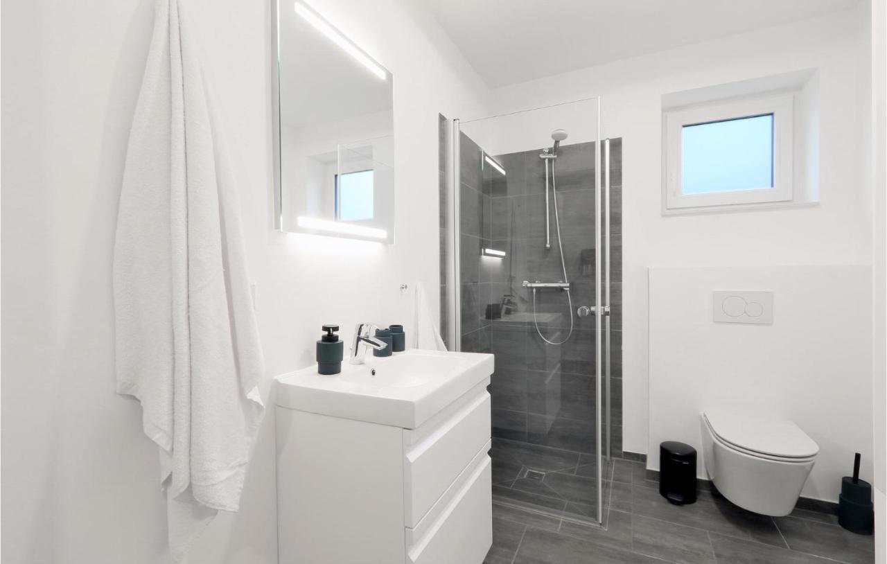 Awesome Apartment In Lembruch-Duemmer See Eksteriør bilde